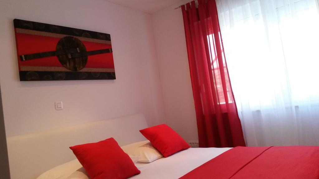 Apartments Marjan Podstrana Bilik gambar